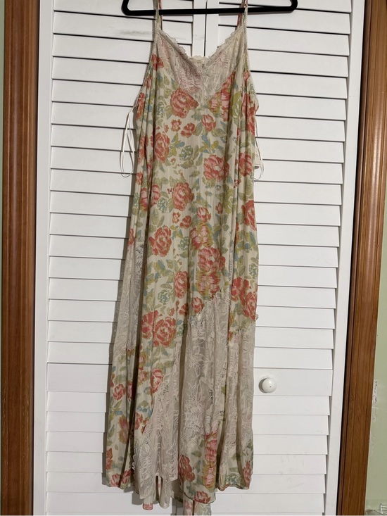Free People Dresses & Skirts - Free People Floral Lace-Trim Slip Dress - Cream with Coral Floral